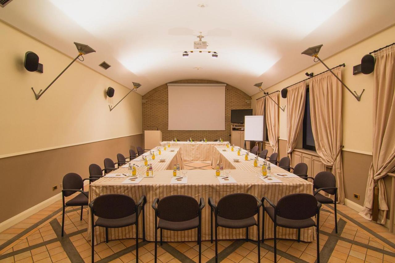 Hotel Parco Borromeo - Monza Brianza Чезано-Мадерно Экстерьер фото